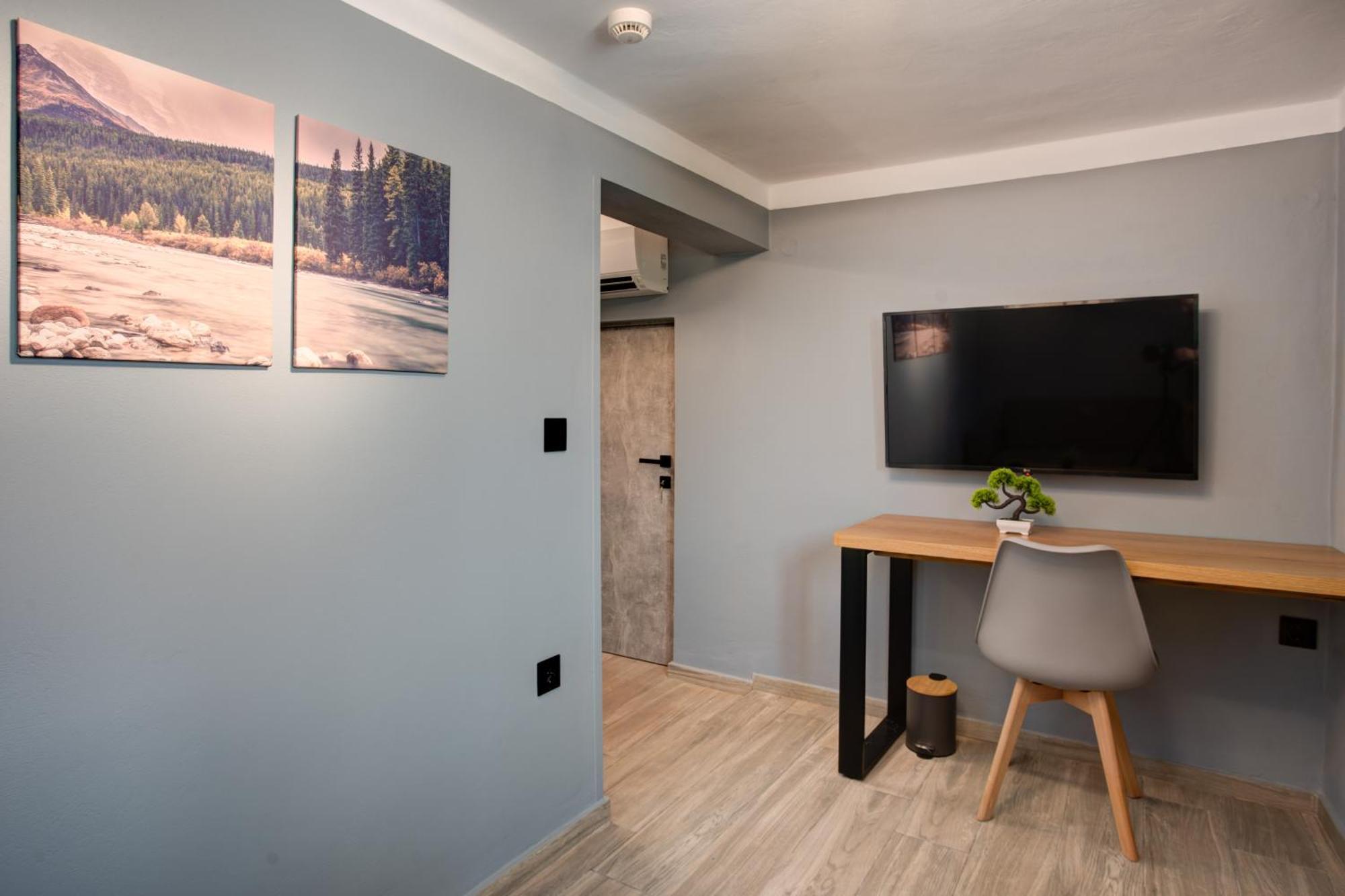Agora Apartments Mytilíni Oda fotoğraf
